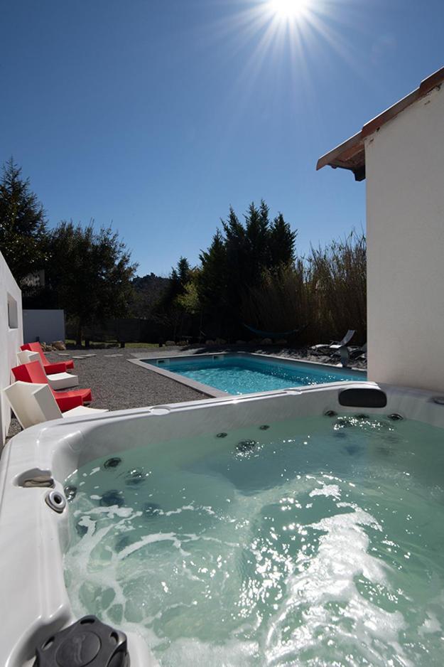 Mise En Scene Bed & Breakfast Aumelas Exterior foto